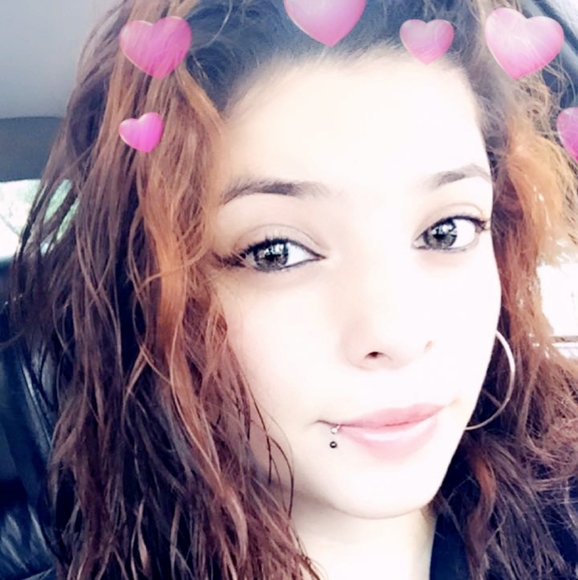 Meet your Posher, Yoselin - Picture 1 of 1